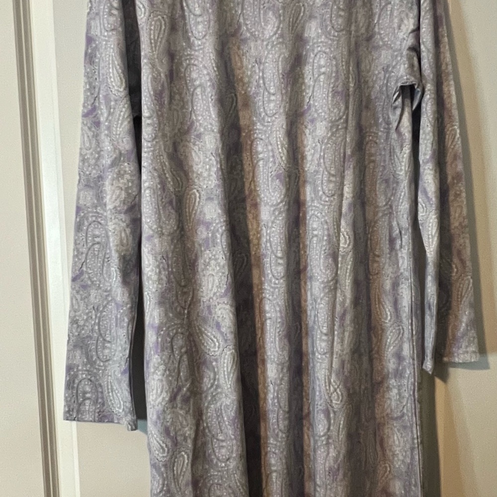 Lands’End nightgown - Picture 2 of 2